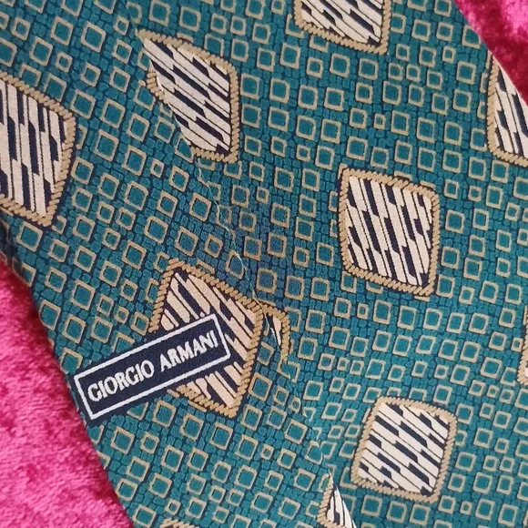 🔥🔥🔥GIORGIO ARMANI 100% silk logo Holiday green tie italy - Picture 6 of 11